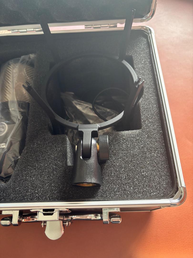 AKG 220 コンデンサーマイク