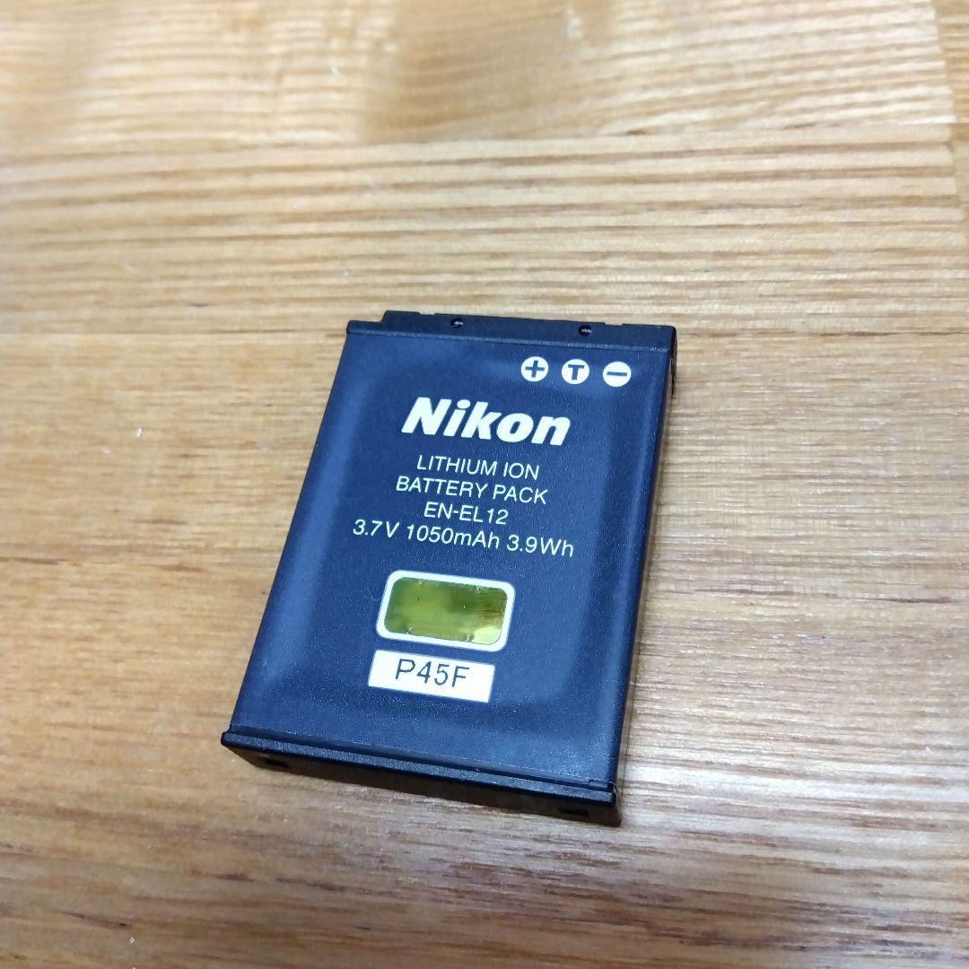 ジャンク品　Nikon COOLPIX ホワイト 10倍ズーム