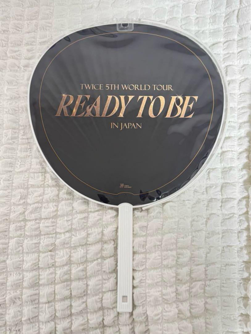 TWICE サナ　サイン入りうちわ 【READY TO BE】 TWICE サナ サイン入りうちわ 【READY TO BE】 - メルカリ