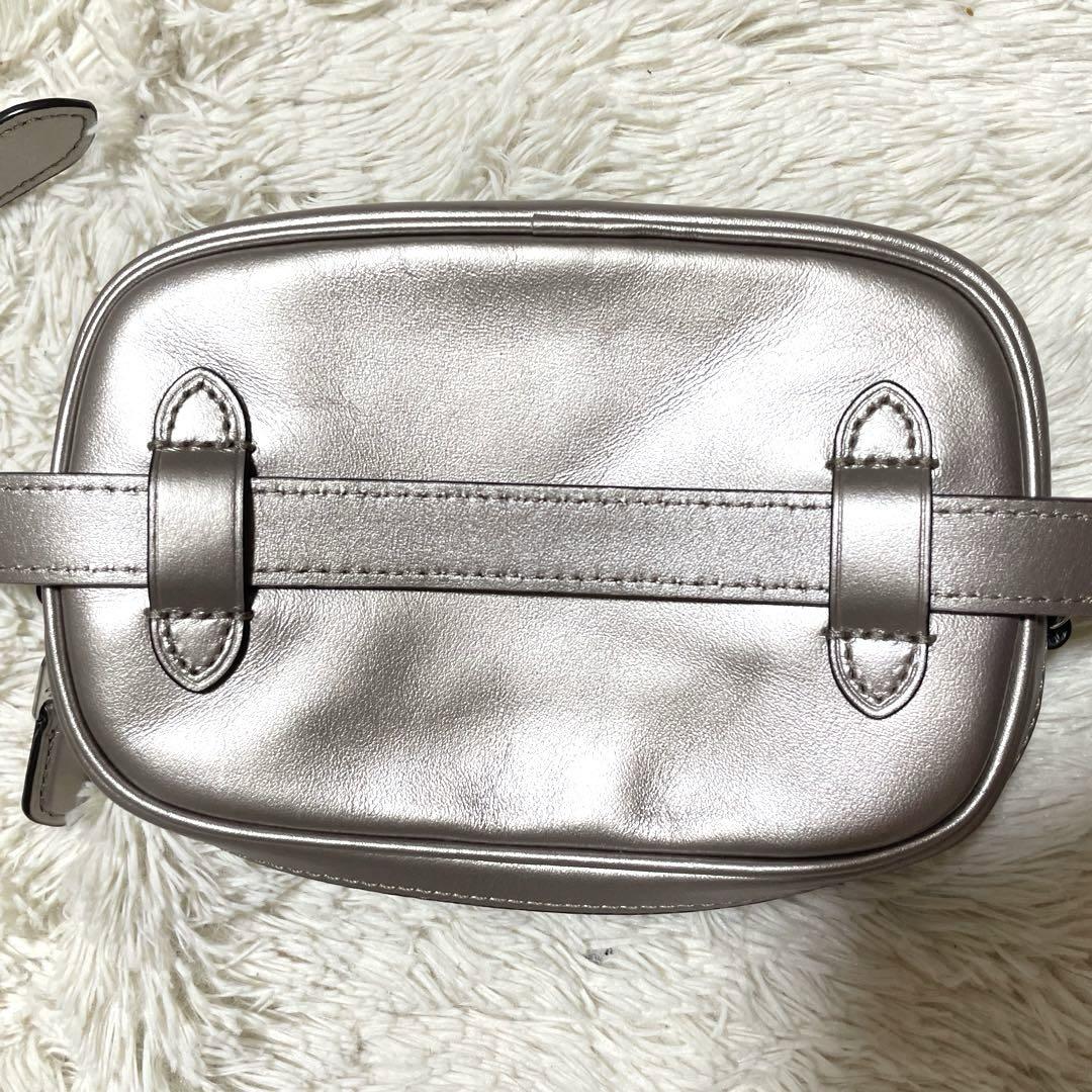 希少 美品 COACH コーチ ボディーバッグ ベルト キルティング