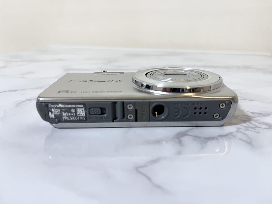 CASIO EXILIM EX-ZS25 シルバー