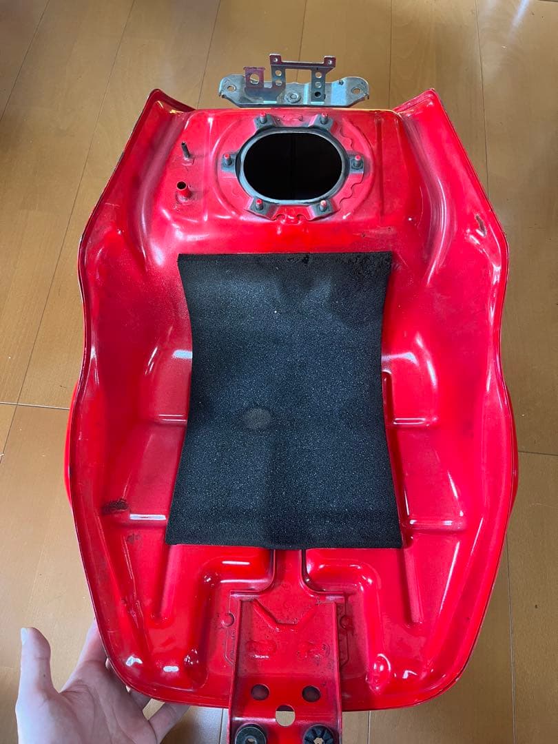 ホンダ CBR929RR用 フューエルタンク 純正 ホンダ CBR929RR用 フューエルタンク 純正