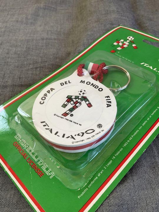 FIFAサッカーワールドカップ1990イタリア大会公式グッズ（チャーム）希少品