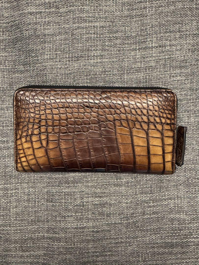 【BERLUTI 】イタウバ アリゲーターレザー ロングジップ付きウォレット