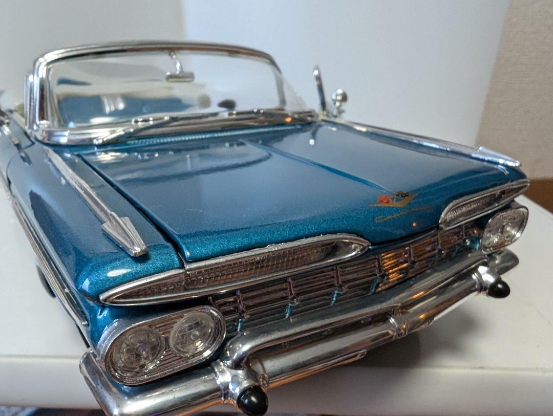 ミニカー RoadSignature 1/18 1959 CHEVROLET IMPALA