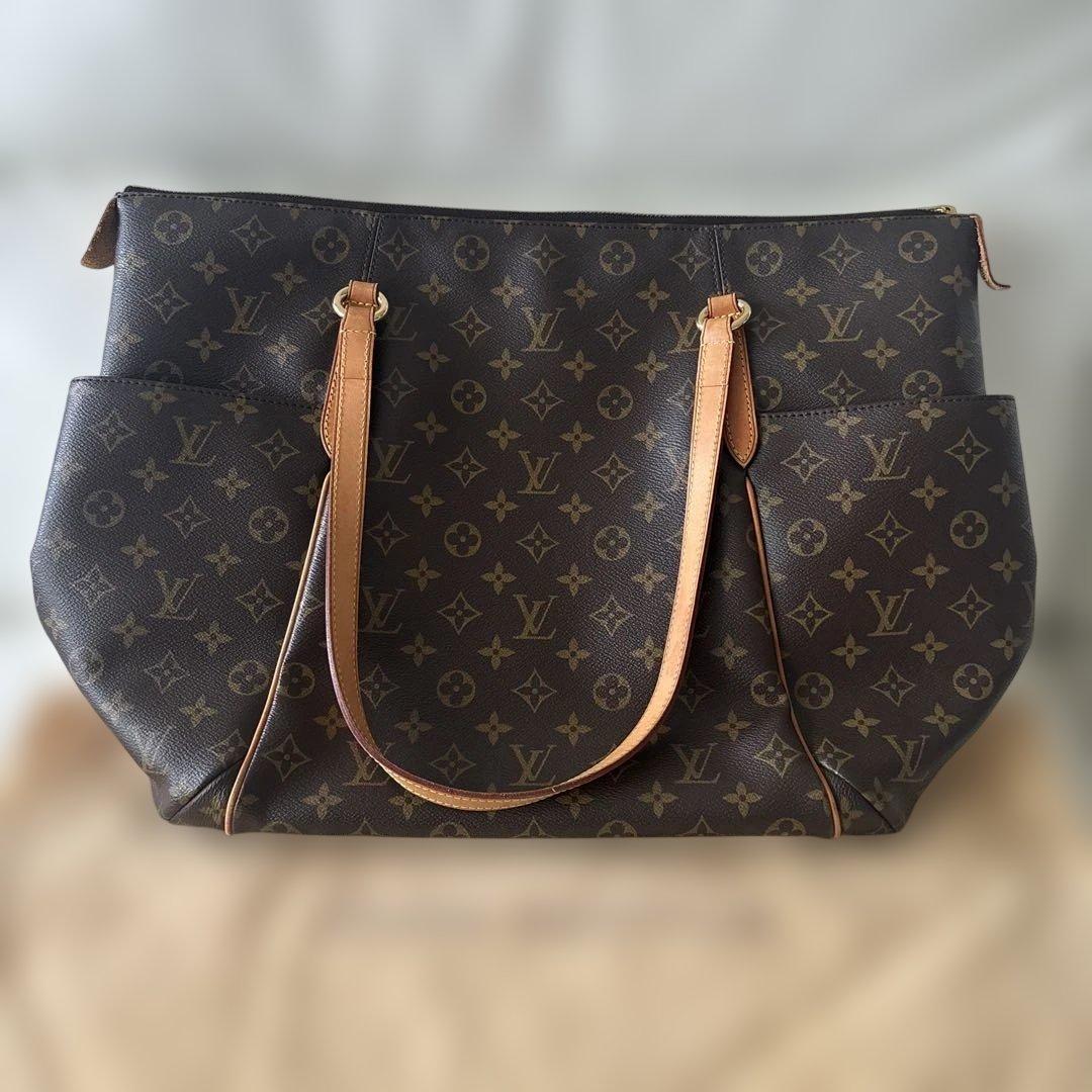 LOUISVUITTON トータリー GMLOUIS VUITTON