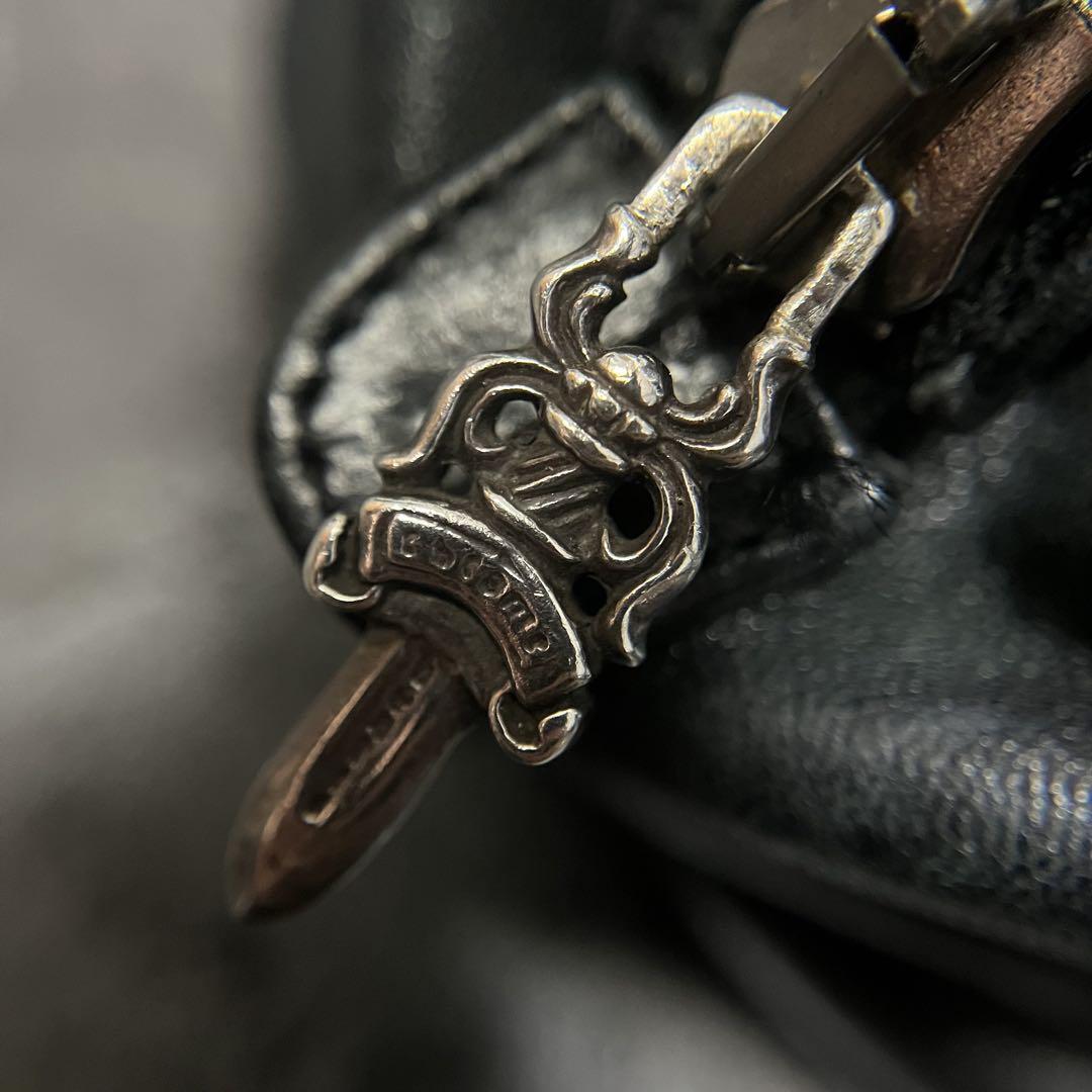 ■ Chrome Hearts ヘビーレザー ポーチ CHプラスダガーチャーム■