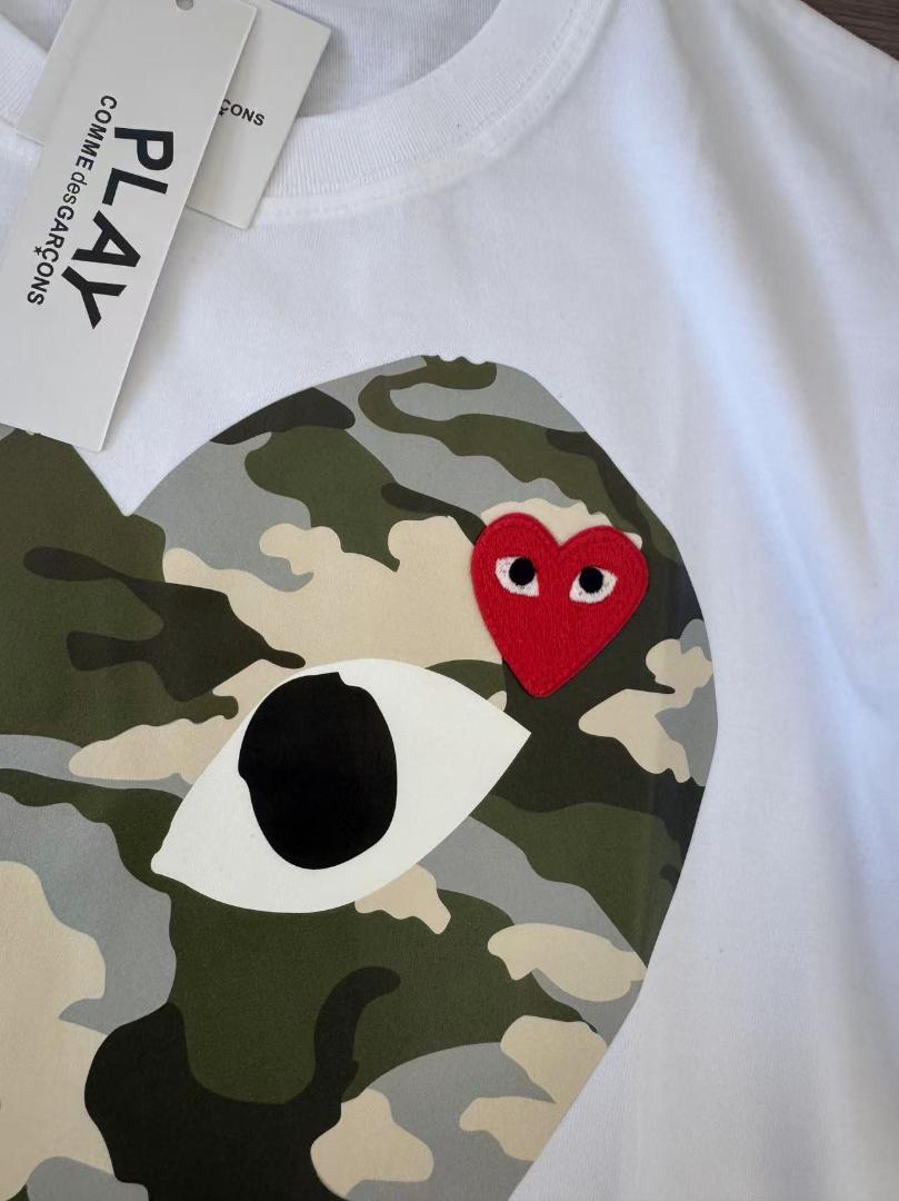 Comme Des Garçons Play カモフラージュ ハート Tシャツ