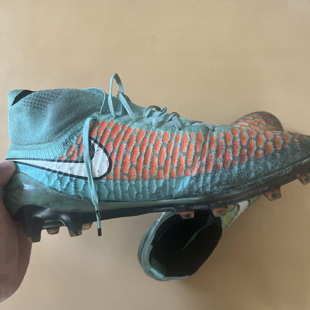 サッカースパイクNIKEマジスタ FG 26.5 サッカー・フットサル