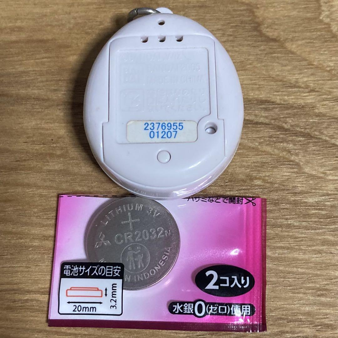 たまごっち　ID ホワイト　白　新品電池付き たまごっち ID ホワイト 白 新品電池付き
