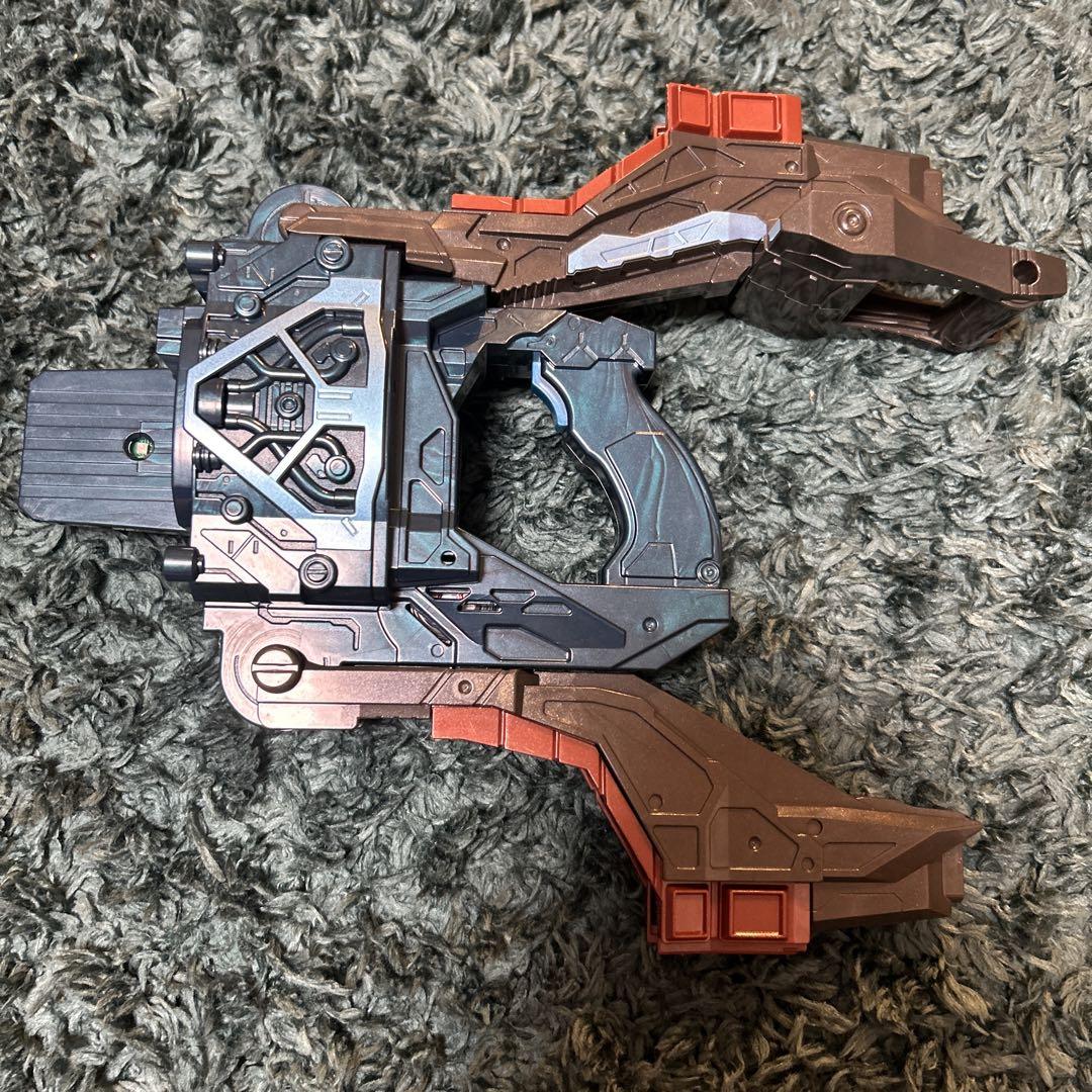 Amazon | [バンダイ(BANDAI)] 仮面ライダーガヴ DX変身銃