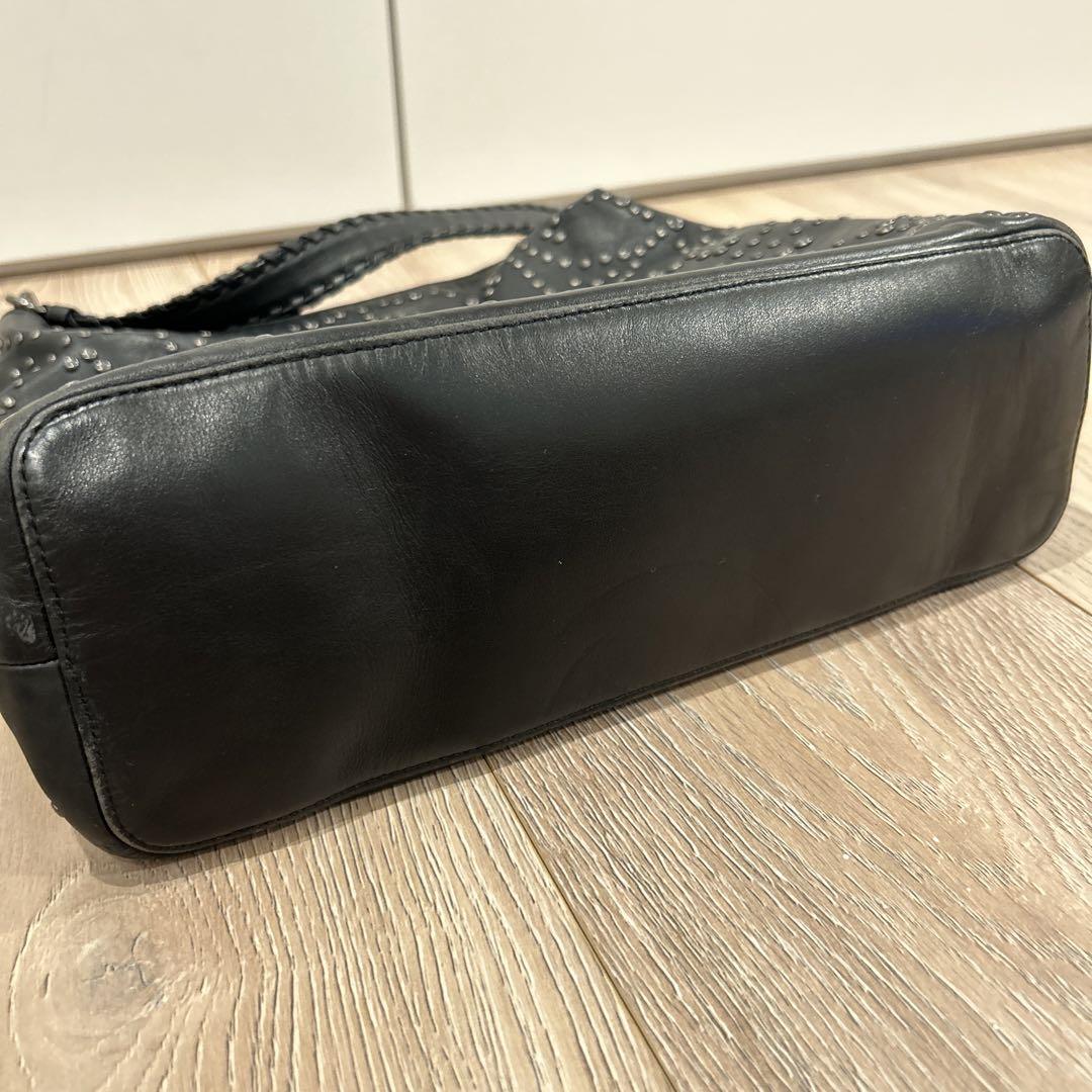 【送料込み】COACH 黒 レザー スタッズ バッグ