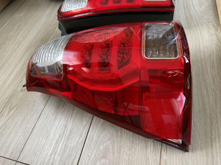 人気SALE新品 ハイラックスサーフ 後期 純正テールレンズ ASSY 9WxiN-m94663471795 高い品質