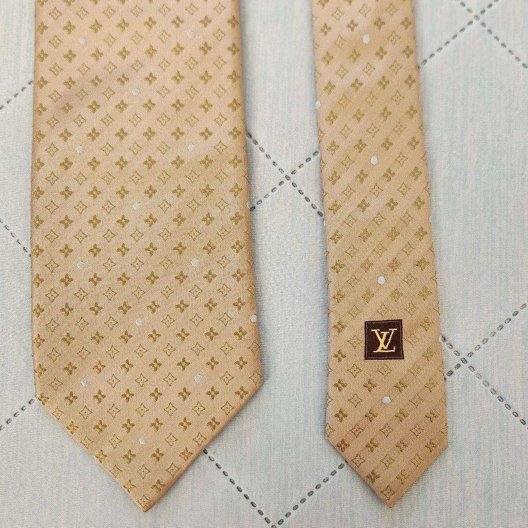 LOUIS VUITTON モノグラム柄　ベージュ　ネクタイ