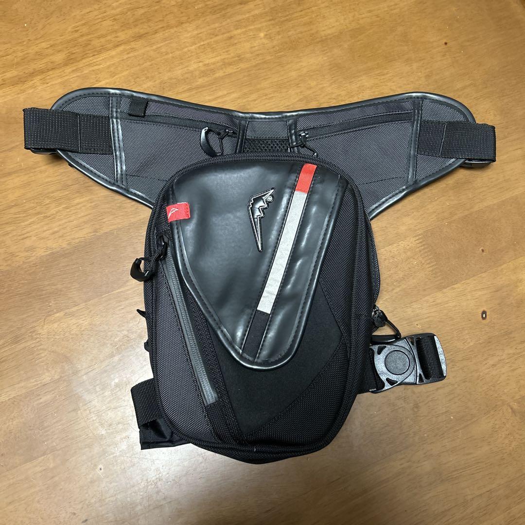 クシタニ レッグバッグ レインカバー、コインホルダー付き