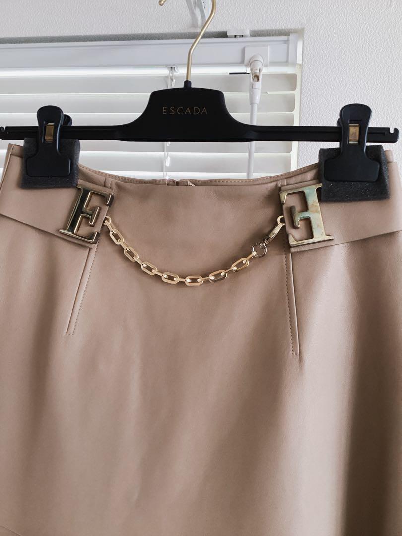大人女性の 訳あり未使用品【ESCADA】羊革 定価355300円 36 スカート レザー スカート