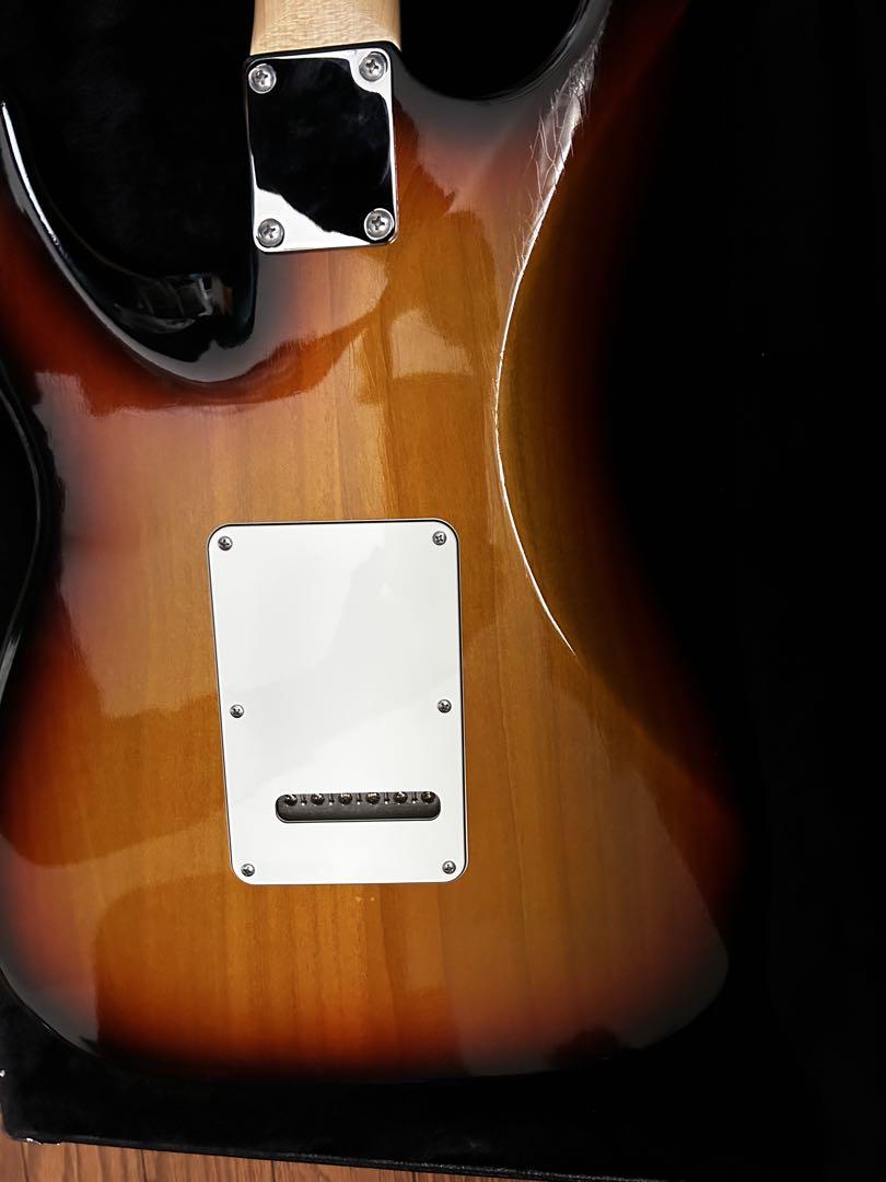 美品　Suhr Classic S Antique HSS 3TS