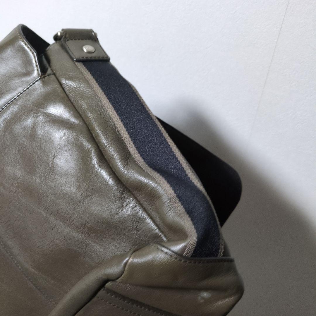 COACH チャールズ メッセンジャー ショルダーバッグ レザー