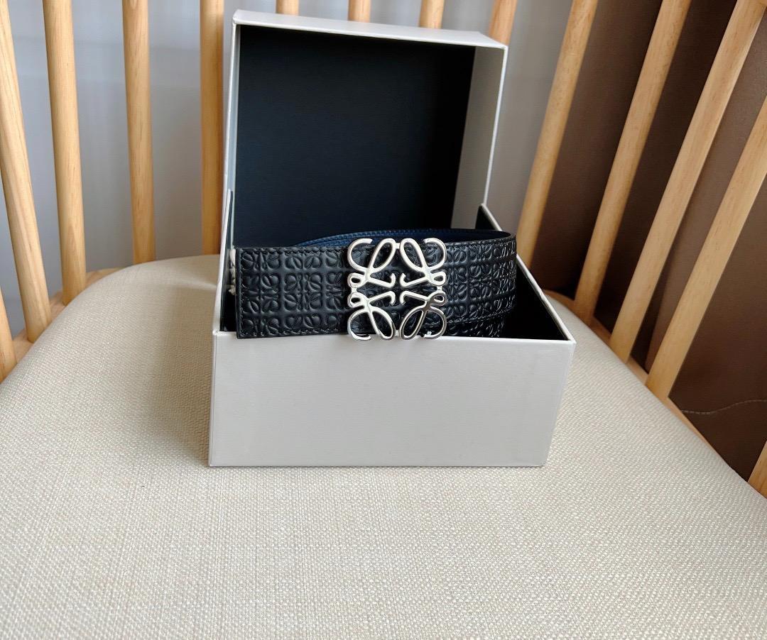 激安超安値 loewe ブラックレザー ベルト 小物