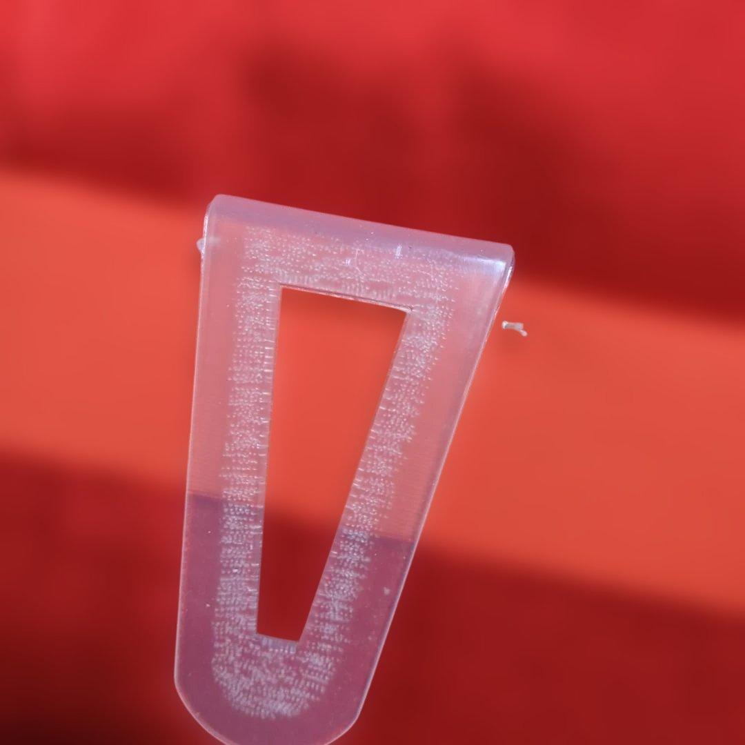 美品 軽装帯 赤花柄刺繍付け帯 帯留め付き 美品 軽装帯 赤花柄刺繍付け帯 帯留め付き