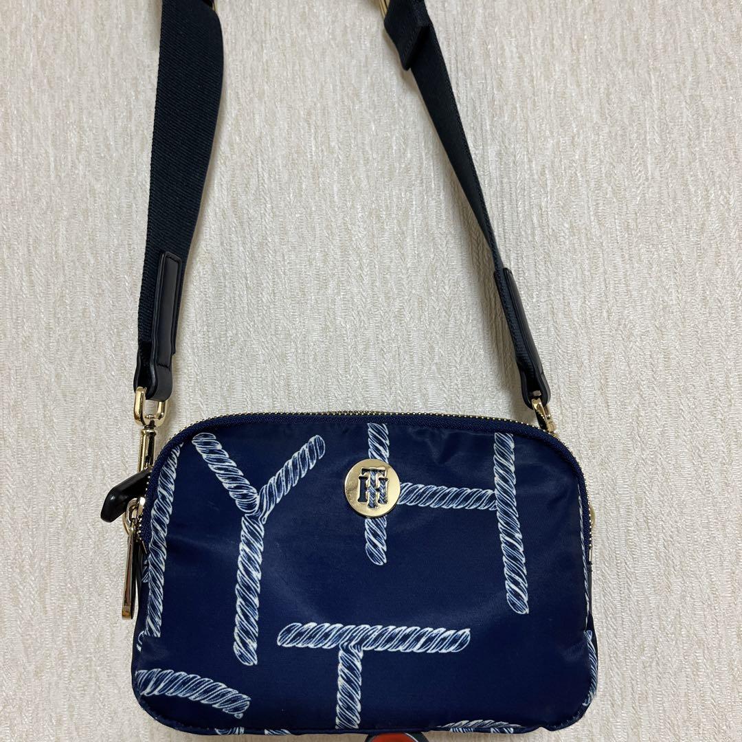 にこ¨̮⃝さん専用 並行輸入品CHANEL ブラック ボディバッグ