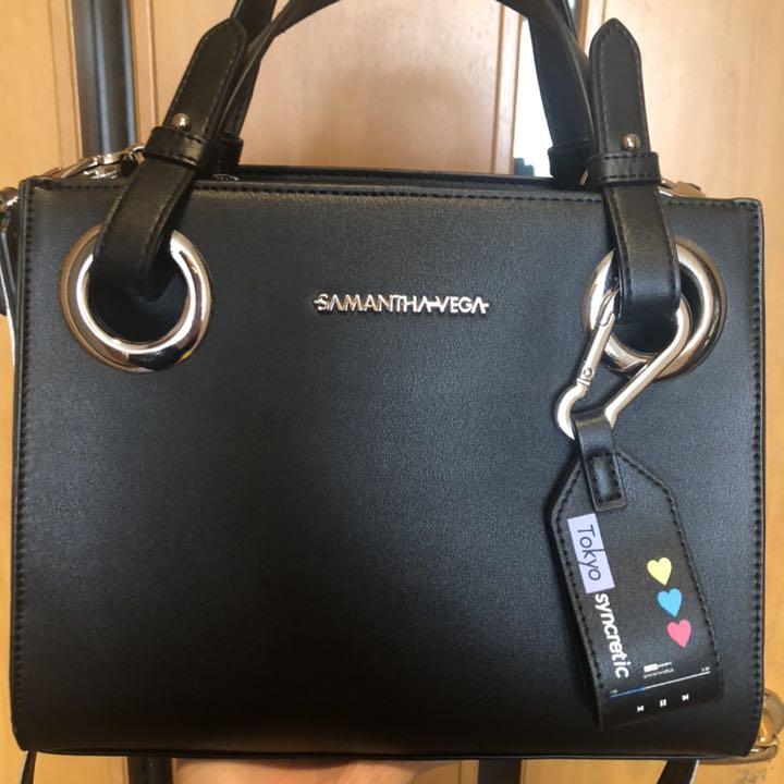 LUMI オールインワンポーチ ヴェンラ ウォレットショルダー