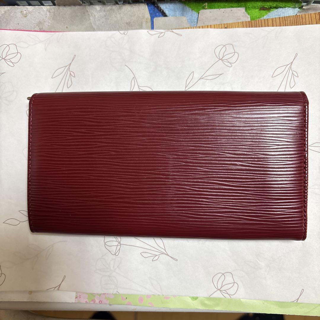 お値下け中！Louis Vuitton バーガンディ 長財布