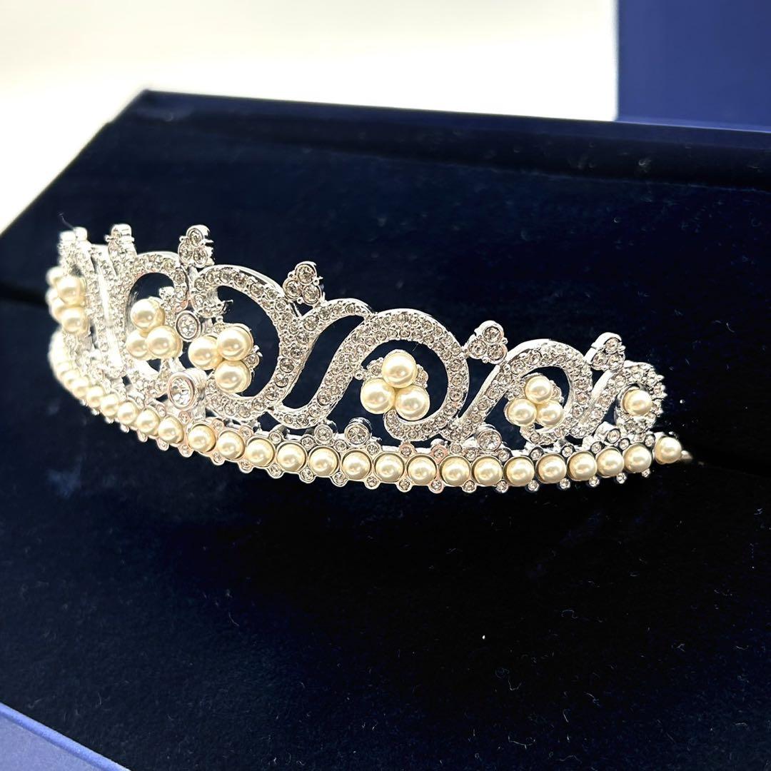 スワロフスキー プリンセス ティアラLove Tiara クリスタル パール
