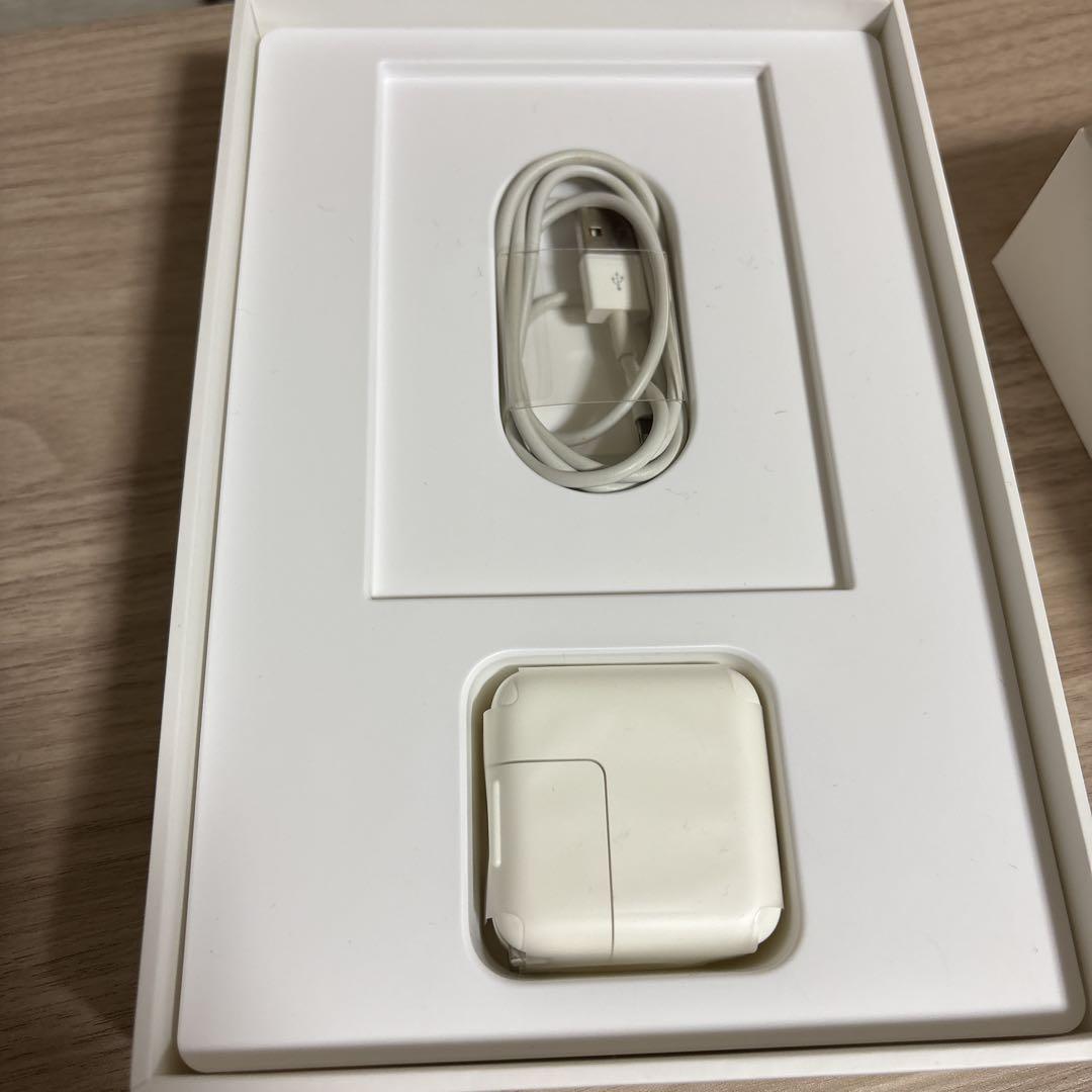 雪ちゃん　中古 iPad mini 4 Wi-Fi 64GB 整備済製品 雪ちゃん様専用 中古 iPad mini 4 Wi-Fi 64GB 整備済製品 - メルカリ