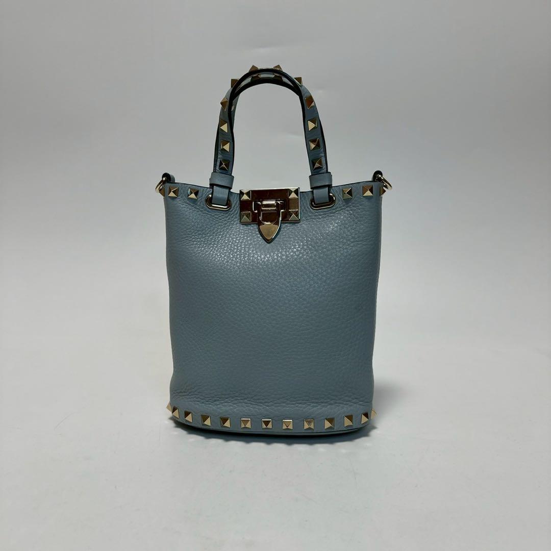 特価商品  p45【極美品】ヴァレンティノ シボ革 ロックスタッズ 2way バッグ