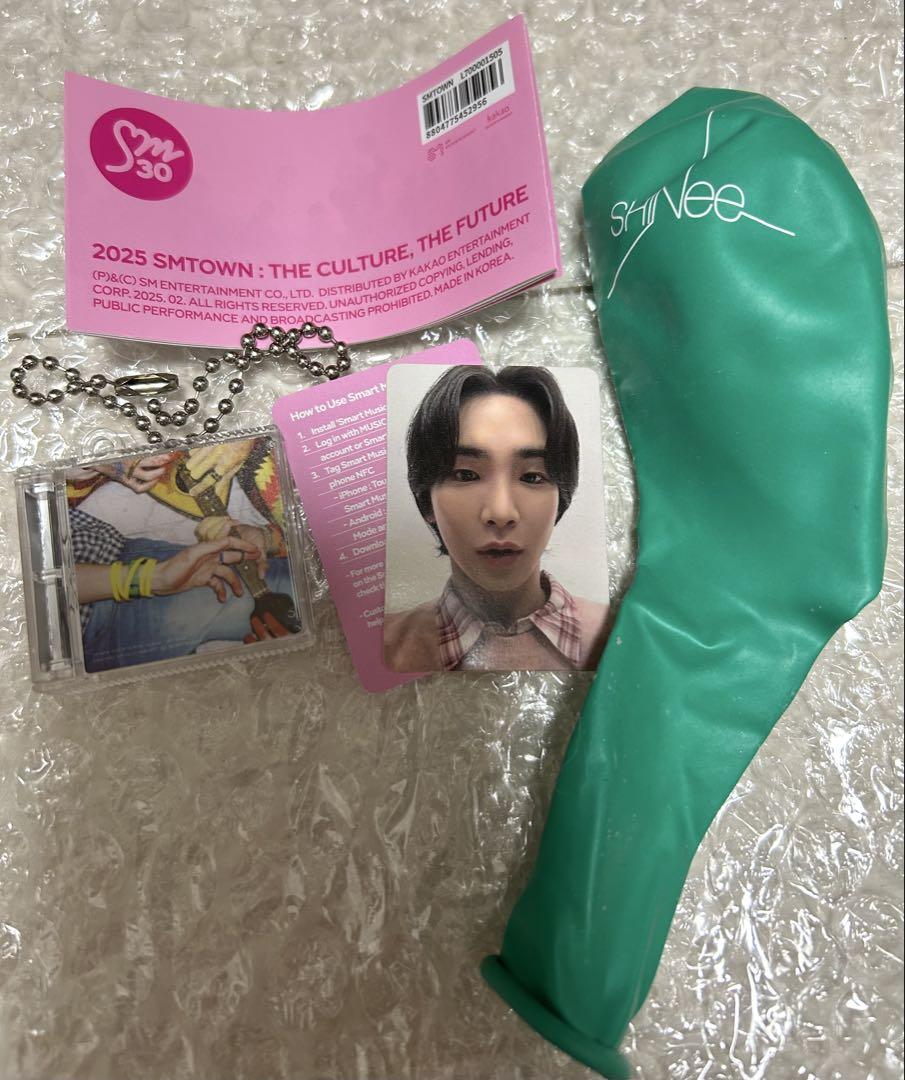 SHINee キー SMTOWN 2025 タイムカプセル 証明写真付き - メルカリ
