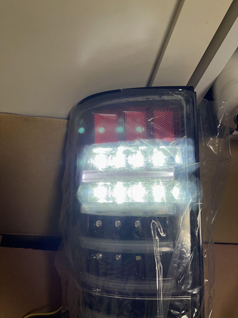 ハイエース 社外LEDテールランプ 左右セット TRH200 GDH200