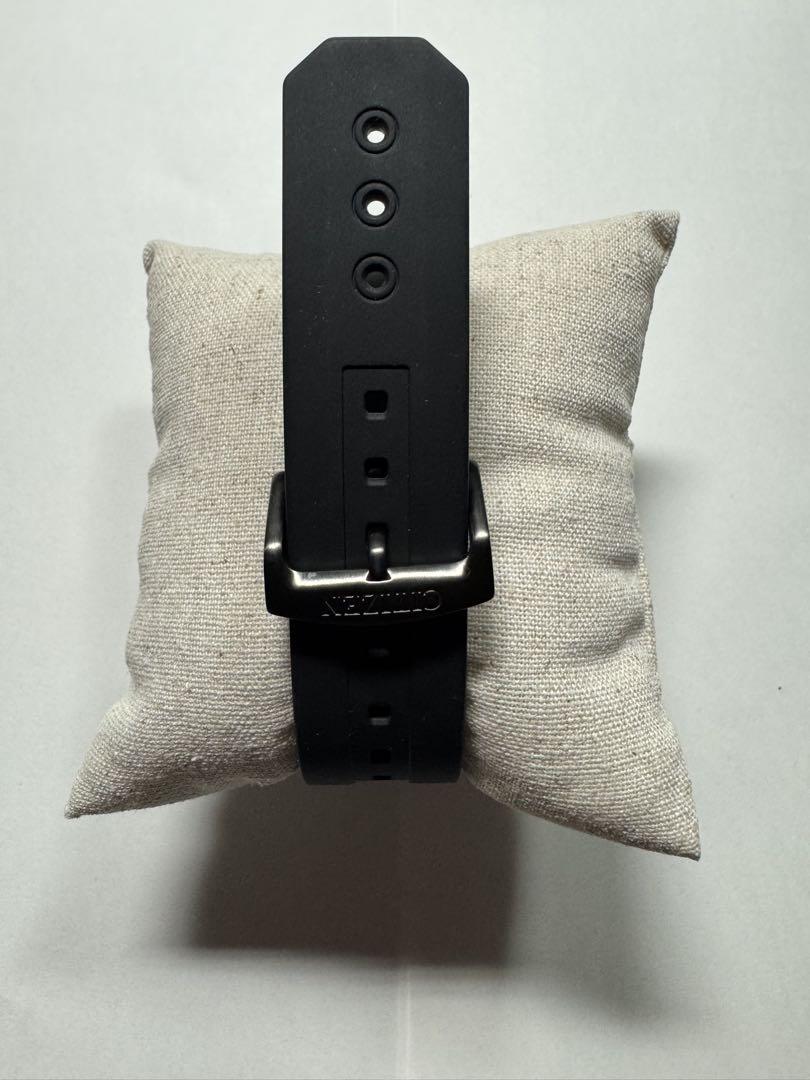 時計 CITIZEN CC4055-14H
