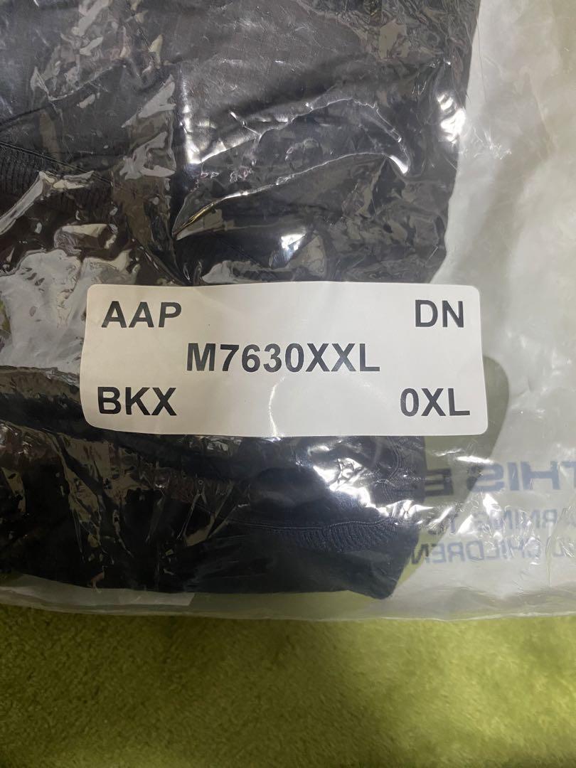 AAPEリバーシブルダウンベスト　ブラック＆迷彩