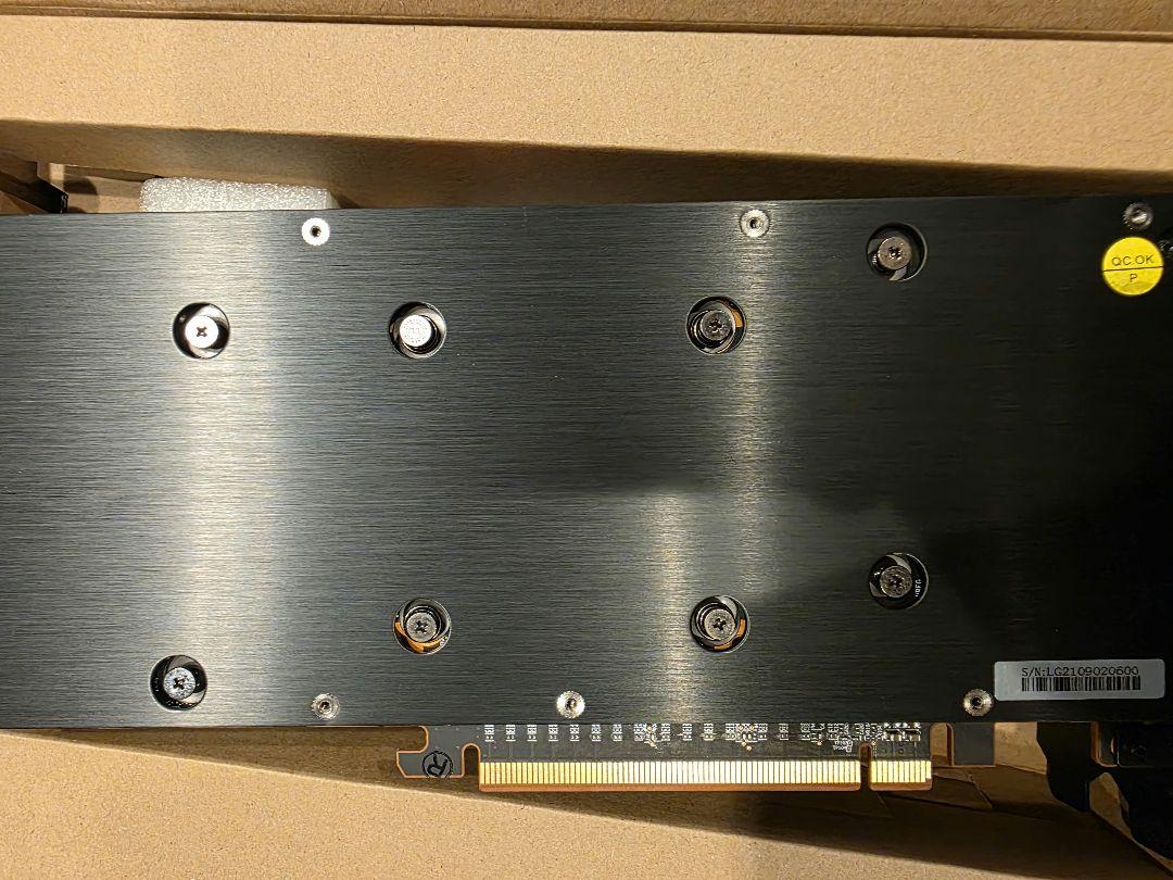 AMD Radeon RX 6700 XT グラフィックボード