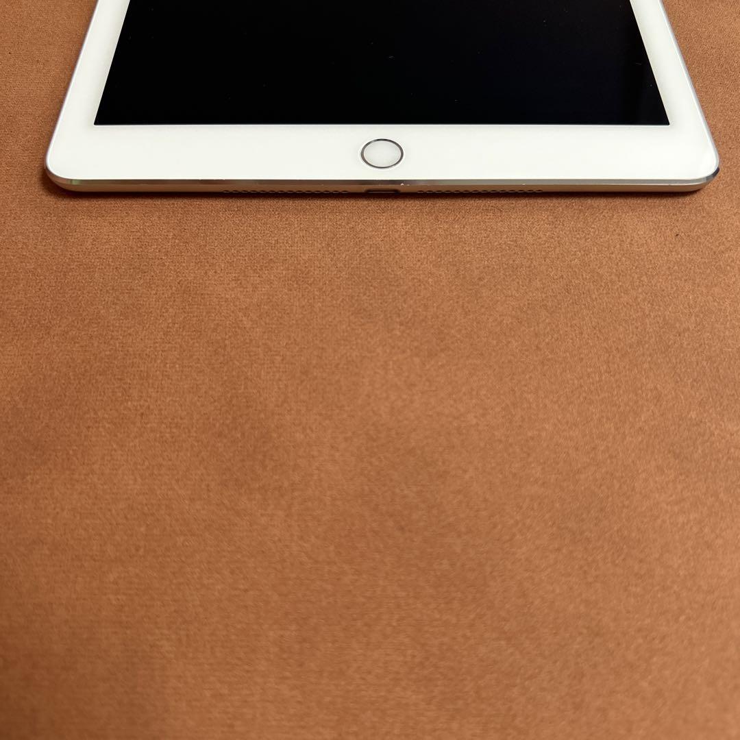9301 iPad Air2 第2世代 16GB au Apple iPad Air 2 Wi-Fi+Cellular 16GB au 価格比較 - 価格.com