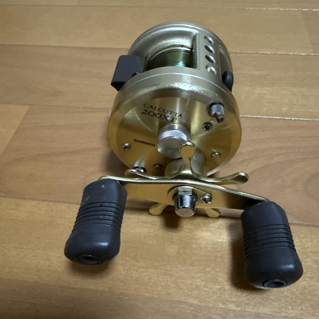 SHIMANO CALCUTTA 200XT リール ゴールド