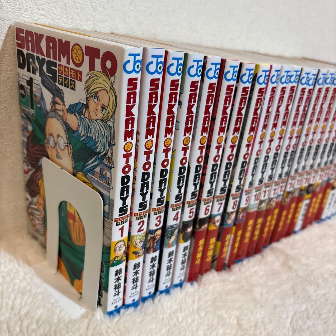 爆安! SAKAMOTO DAYS サカモトデイズ 全巻 最新24巻入り おまけ付き目立った傷や汚れなし 本日限定全品送料無料!