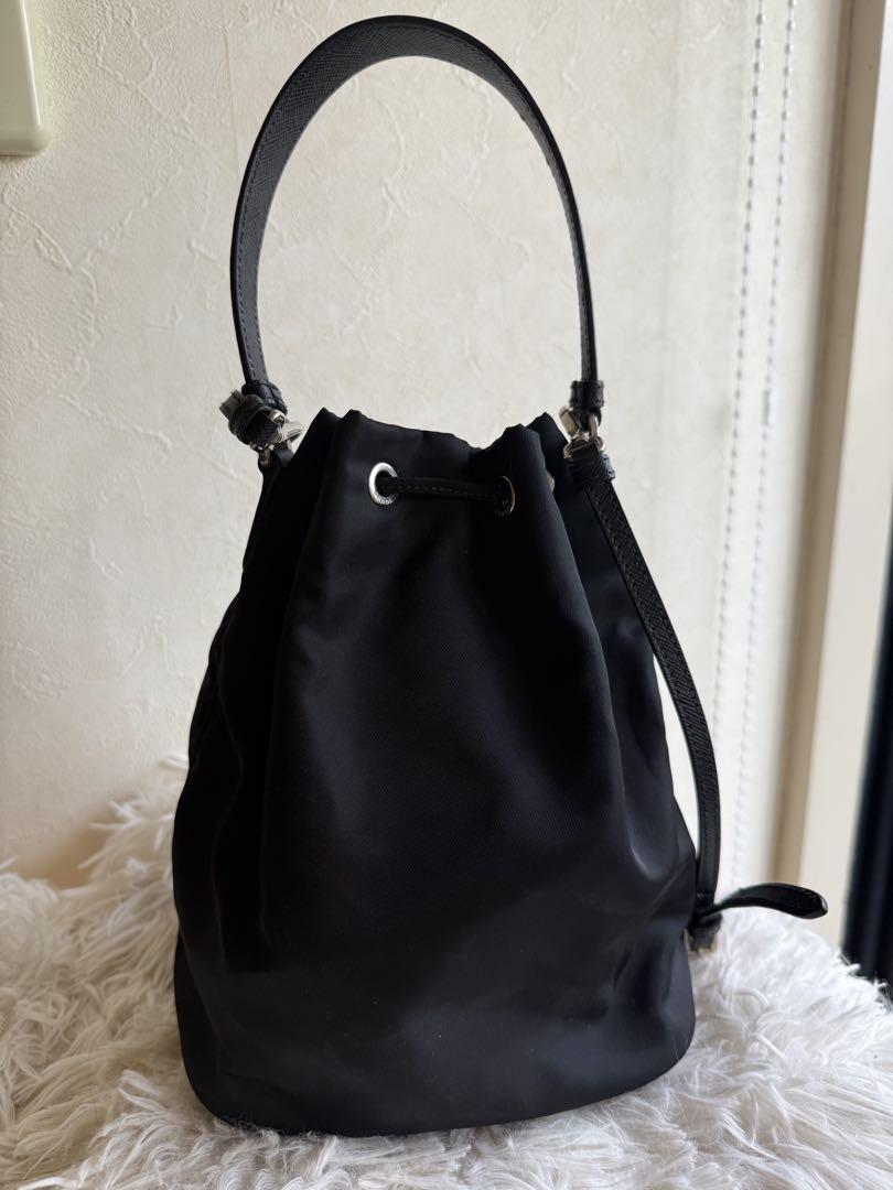 【極美品限定】PRADA ナイロンバケット フラワー付ハワイ東京限定 正規品