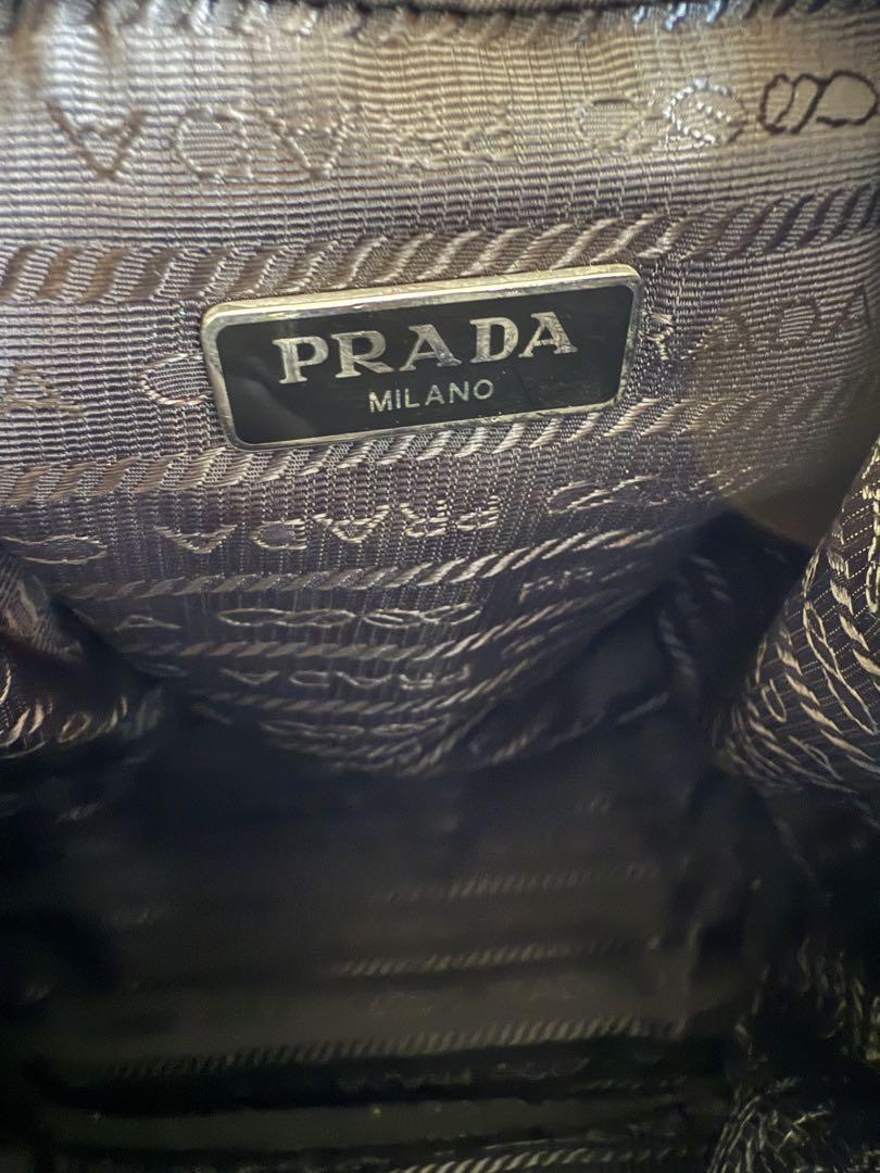 【極美品限定】PRADA ナイロンバケット フラワー付ハワイ東京限定 正規品