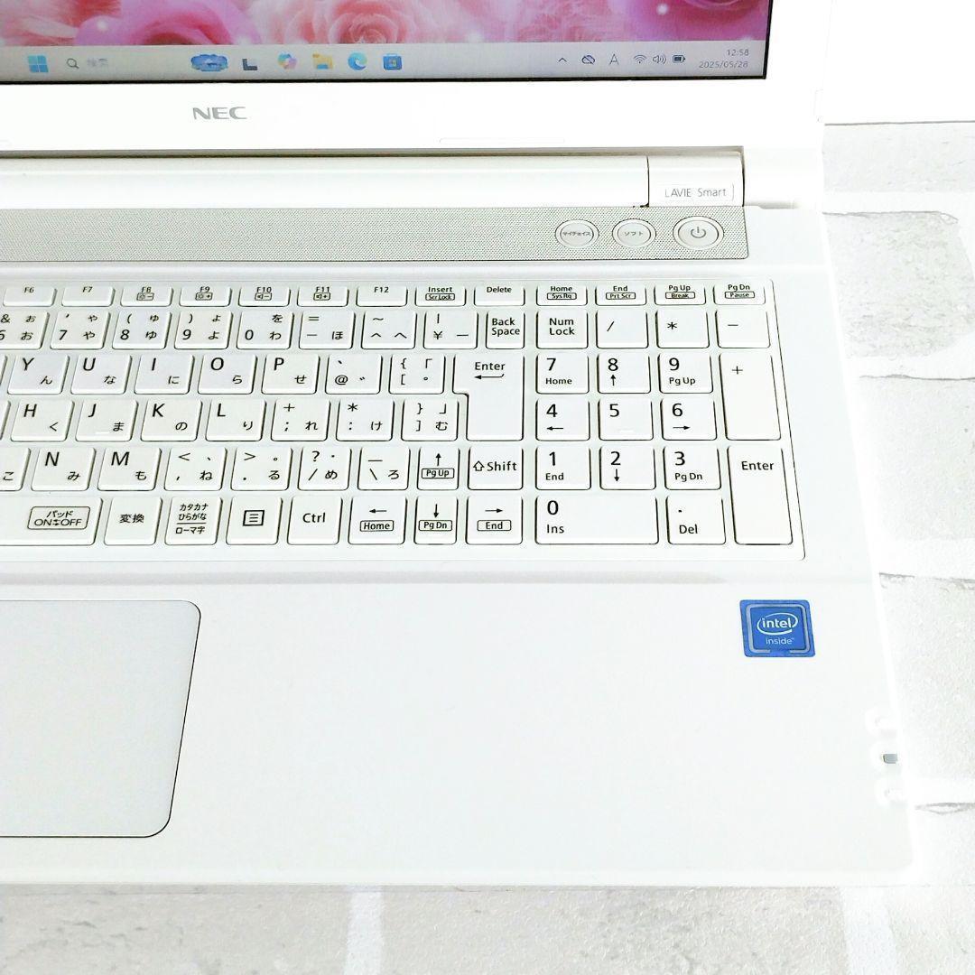 美品✨DVD✨フルHD✨最新 Windows11✨カメラ付　ノートパソコン