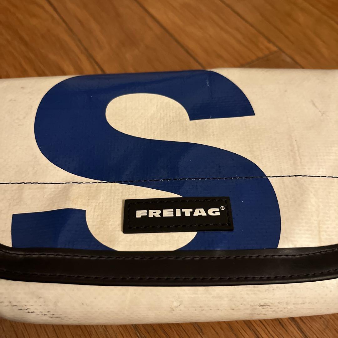 FREITAG Sロゴ 青/白 ショルダーバッグ FREITAG Sロゴ 青/白 ショルダーバッグ