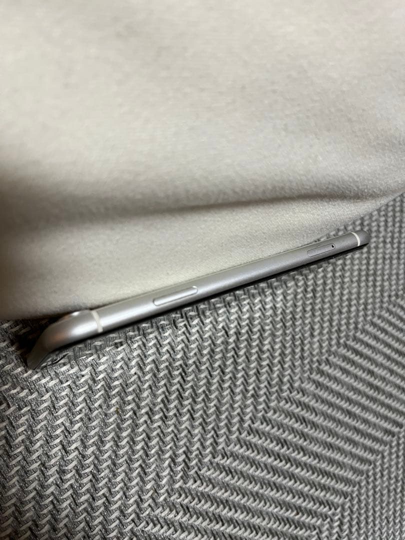 Apple iPhone XR 64GB ホワイト 本体 SIMフリー Apple iPhone XR 64GB ホワイト 本体 SIMフリー