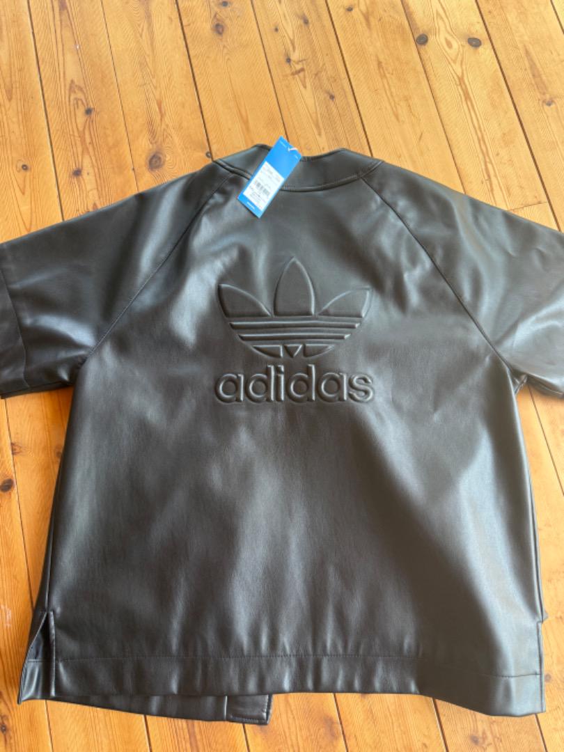 完売 adidas アディダス ベースボールジャケット WONBIN着用