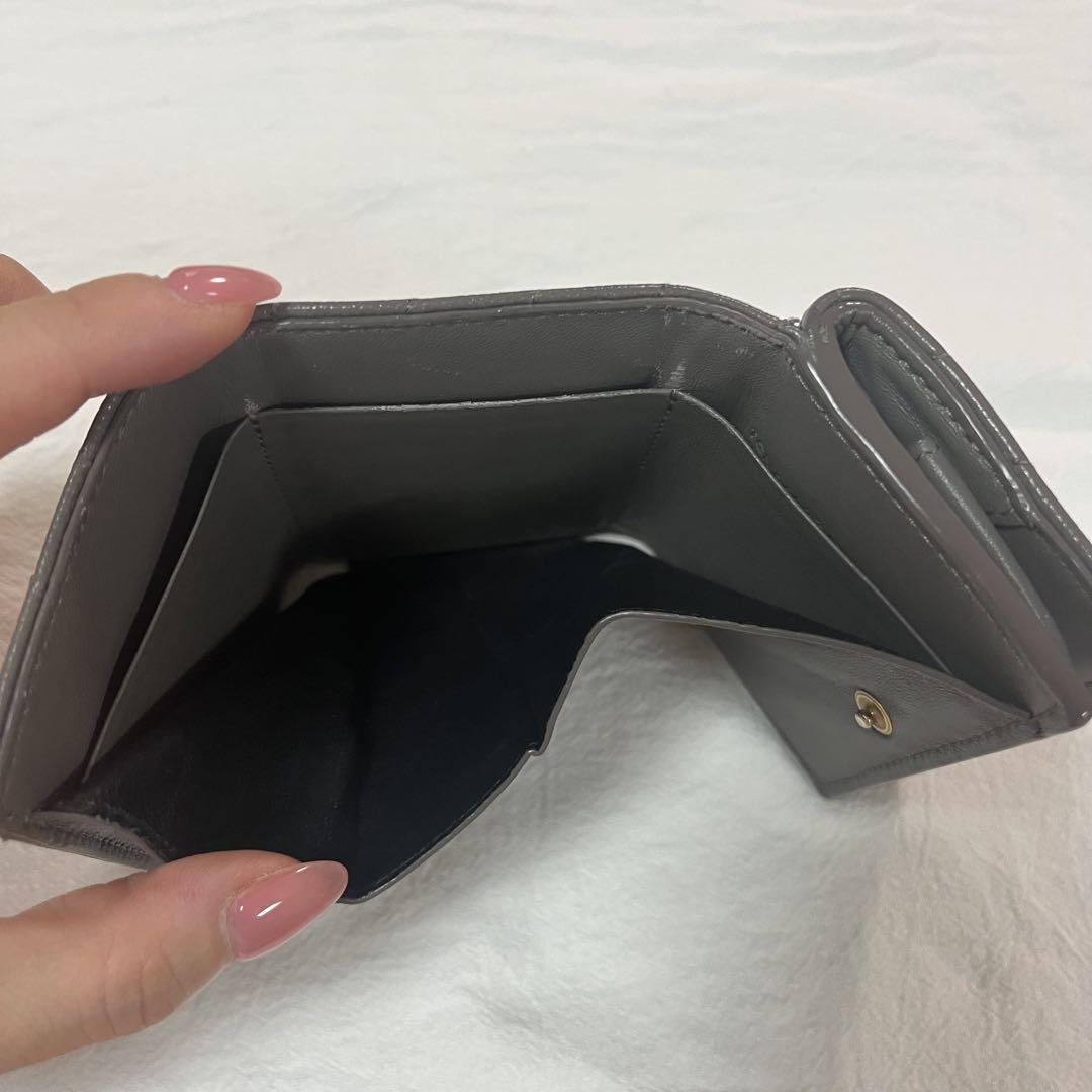サンローラン　YSLカサンドラ　折りたたみ　財布　三つ折り