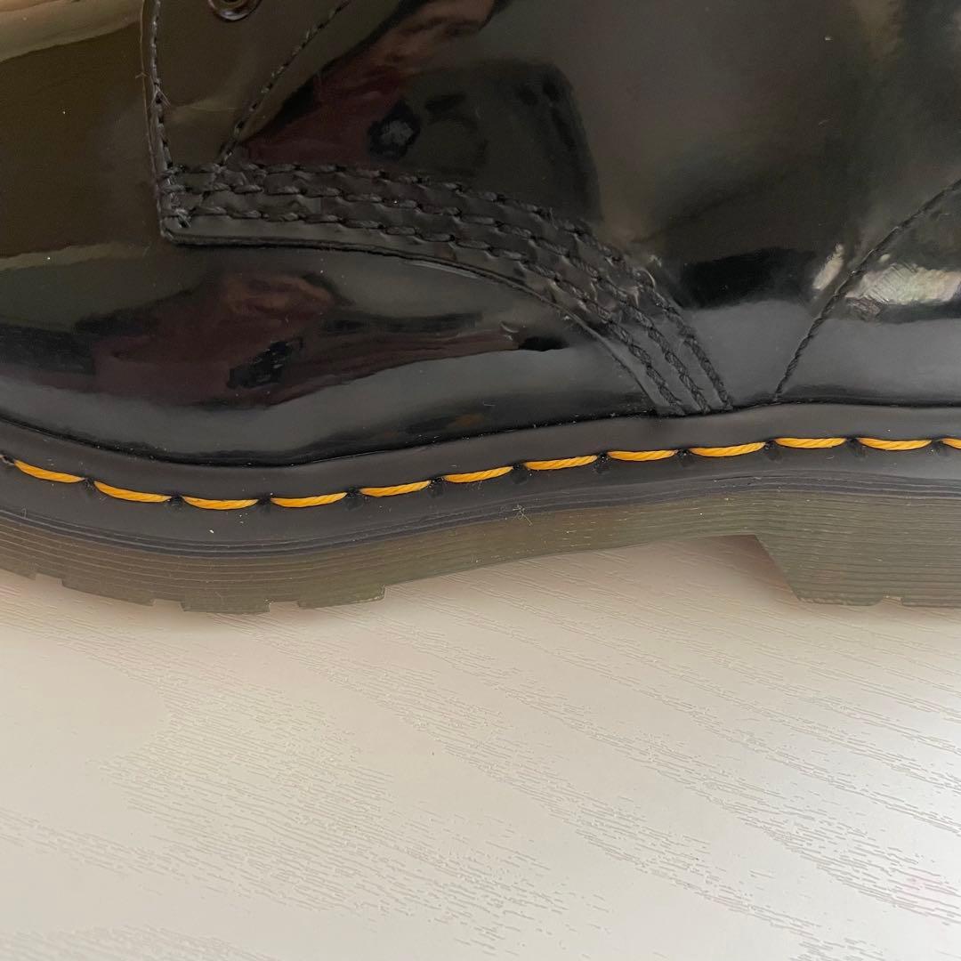 ドクターマーチン 8ホール パテントブーツ シューズ エナメル