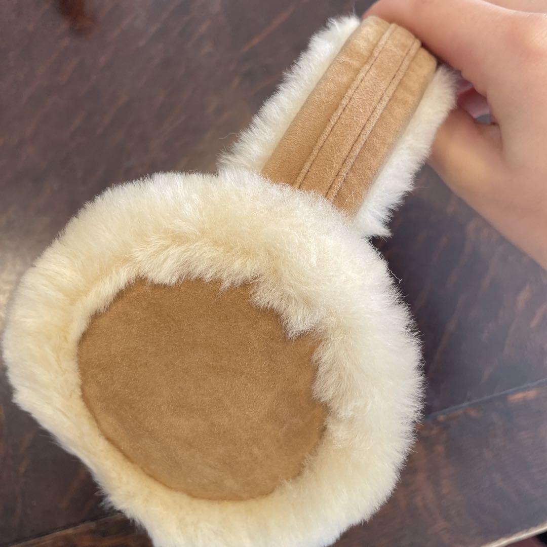 【あ】UGG 耳あて　イヤーマフ　ベージュ　箱付き