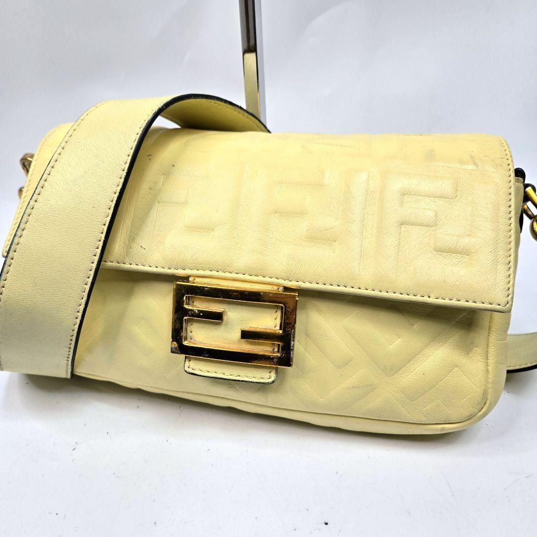 FENDI ズッカ柄 希少ブラック金具 マンマバケット ショルダー