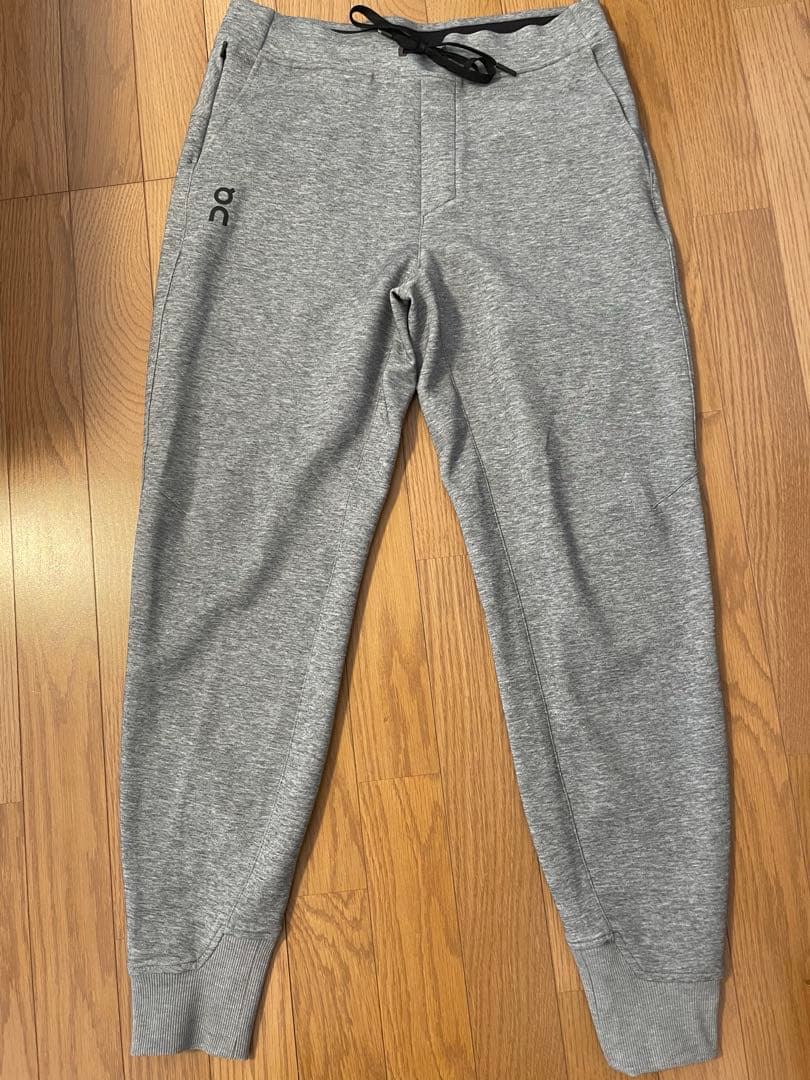 on sweat pants Sサイズ　グレー