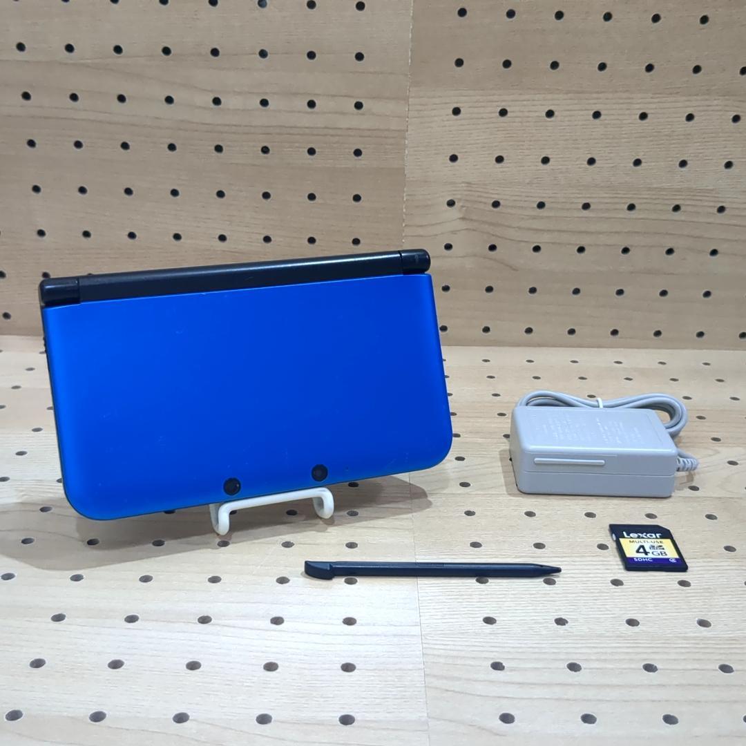 動作品/点検・整備済み ニンテンドー3DSLL ブルー×ブラック（付属品あり）